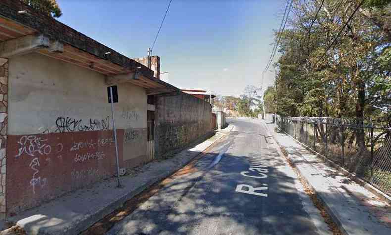Crime aconteceu na Rua Cavina, Bairro Solimes(foto: Reproduo/Google Street View)