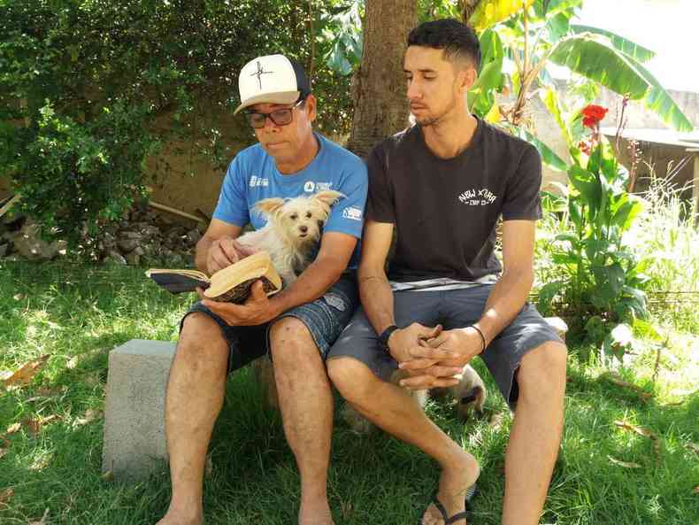Sebastio e seu filho Daniel, de 25 anos(foto: Tiago Rodrigues/EM/D.A Press)