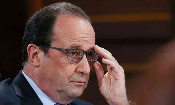 O presidente francs, Franois Hollande, anunciou abertura de inqurito para apurar acidente com avio da EgyptAir(foto: AFP / POOL / GONZALO FUENTES )