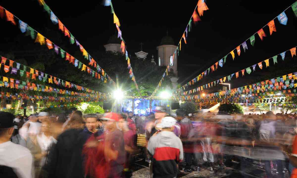 Saiba qual é a música de festa junina mais tocada do Brasil; veja lista das  10 principais - tudoep