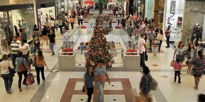 Especialistas dizem que varejo e serviços ainda vivem clima favorável para contratações ao longo de 2014(foto: Tulio Santos/EM/D.A Press) Especialistas dizem que varejo e serviços ainda vivem clima favorável para contratações ao longo de 2014(foto: Tulio Santos/EM/D.A Press)