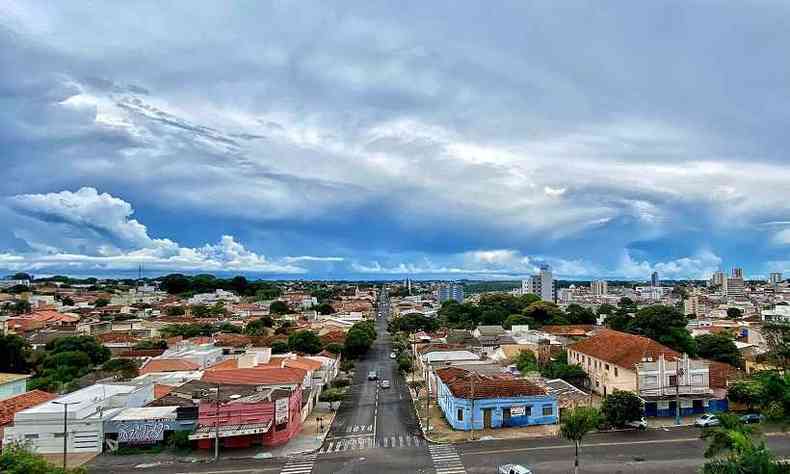 A microrregio Uberlndia/Araguari regrediu para a Onda Vermelha(foto: Divulgao/Prefeitura de Araguari)