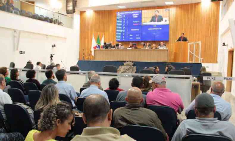 Um dos pontos da reforma  a reduo de 17 para oito secretarias municipais(foto: Divulgao/Cmara Municipal de Sete Lagoas)