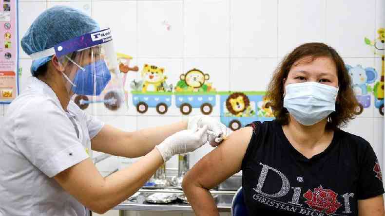 Pouco mais de 1% da populao do Vietn recebeu pelo menos uma dose da vacina covid-19(foto: Getty Images)