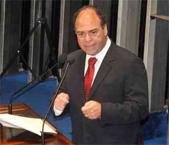 Fernando Bezerra em depoimento no Senado(foto: Jos Cruz/ABr)