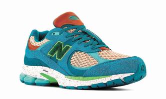 New Balance lançou a segunda edição do tênis 2002R(foto: Divulgação) Tênis