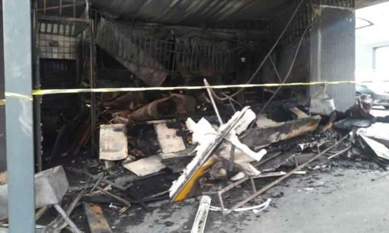 O proprietrio planeja reconstruir o estabelecimento aps a percia do Corpo de Bombeiros. (foto: Reproduo/Whatsapp)