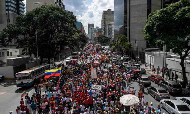 Venezuela  um dos pases em que suborno por acesso a servios pblicos foi apontado por 61% dos entrevistados pela Transparncia Internacional(foto: FEDERICO PARRA/AFP)