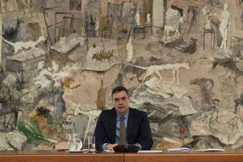 Pedro Snchez apresentar na tera-feira o plano de suspenso do confinamento(foto: BORJA PUIG DE LA BELLACASA / LA MONCLOA / AFP)