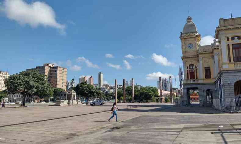 Foto do cu na Praa da Estao em BH