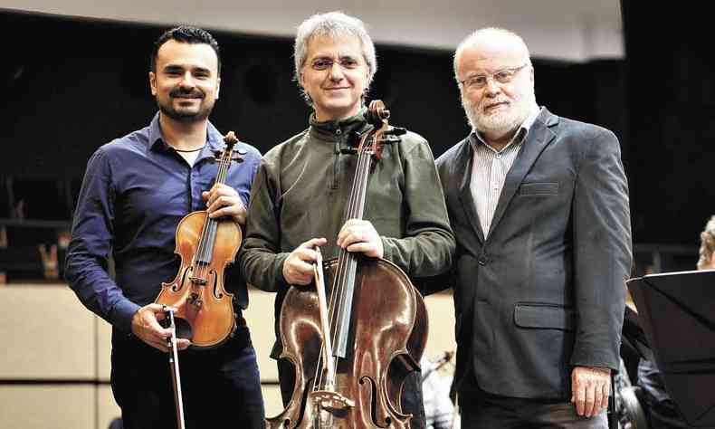 o Trio Porto Alegre hoje é formado por Cármelo de los Santos, no violino, Hugo Pilger, no violoncelo, e Ney Fialkow, no piano