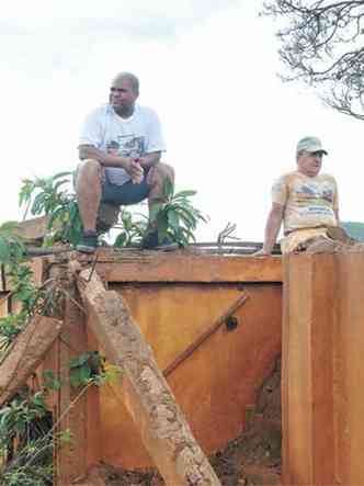 Maior desastre socioambiental brasileiro matou 19 pessoas e deixou cerca de 500 mil atingidos entre Minas Gerais e Esprito Santo, devastando a bacia do Rio Doce (foto: Paulo Filgueiras/EM/DA Press)