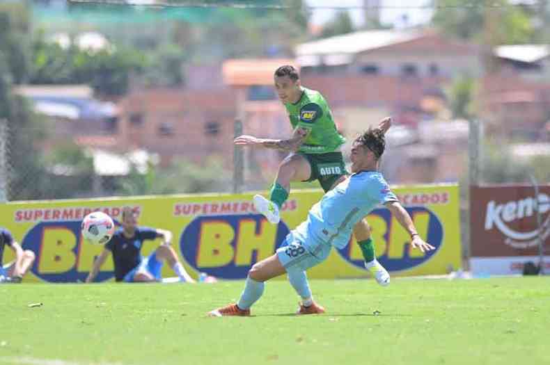 Em jogo-treino, o Amrica ficou no 1 a 1 com o Bolvar: os reservas devem comear o duelo com o Boa pelo Estadual(foto: MOURO PANDA/AMRICA)