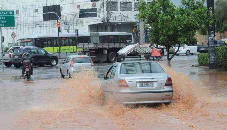 Na ltima segunda-feira, chuva provocou alagamentos em pontos de BH(foto: Paulo Filgueiras/EM/D.A Press.)