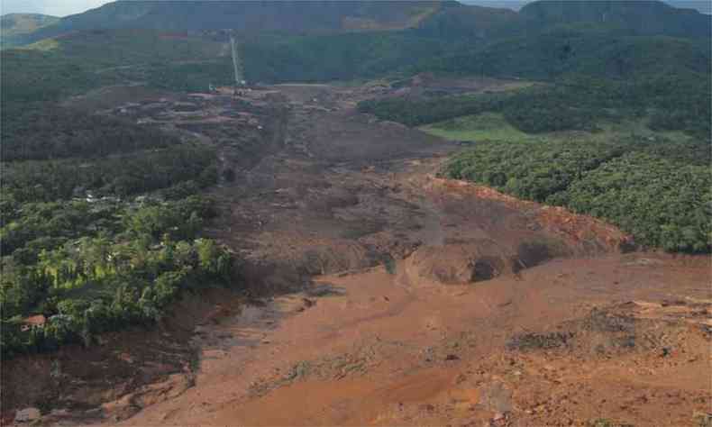 Barragem da Vale em Brumadinho se rompeu no ltimo dia 25, precisamente s 12h28(foto: Tulio Santos/EM)