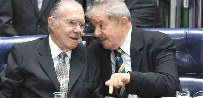 Luiz Incio Lula da Silva (PT), ex-presidente, ao lado do senador e ex-presidente Jos Sarney (PMDB-AP): 