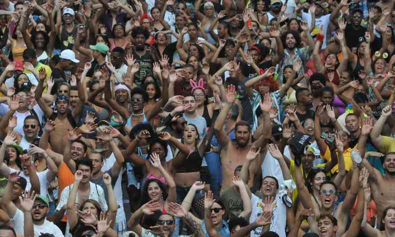 Carnaval em BH: alta em despesas pressiona blocos - 16/02/2023 - Cotidiano  - Folha