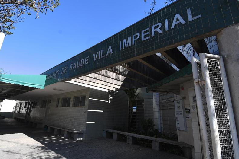 Atualmente há cerca de 140 vagas para atuação na atenção básica e 37 da Estratégia Saúde da Família (foto: Leandro Couri/EM/D.A Press) Centro de Saúde Vila Imperial, bairro Madre Gertrudes, região oeste de BH