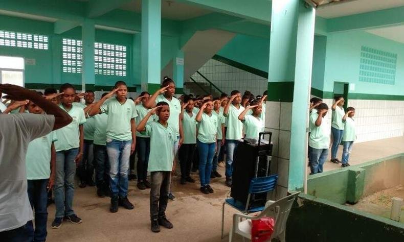 Colégios cívico-militares começam a ser implementados no Brasil(foto: Educa Mais Brasil) Colégios cívico-militares começam a ser implementados no Brasil(foto: Educa Mais Brasil)