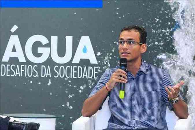 Gustavo Meirelles Lima, aluno da Universidade Federal de Itajub, venceu o primeiro lugar da categoria Mestre e Doutor, com projeto que faz com que empresas fornecedoras de gua economizem(foto: (Rbio Guimares/Divulgao))