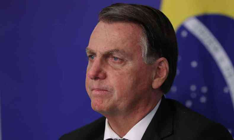 Um ano aps incio da pandemia, Bolsonaro (foto) criou comit para enfrentamento  doena(foto: MARCOS CORREA/AFP)