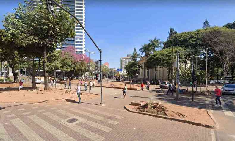 Ex-agente fugiu em direção à Praça Rio Branco(foto: Reprodução/Google Street View)