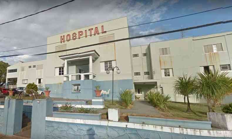 A criana teve diversas paradas cardiorrespiratrias e morreu no Hospital Santa Casa de Andradas(foto: Google Street View/Reproduo)