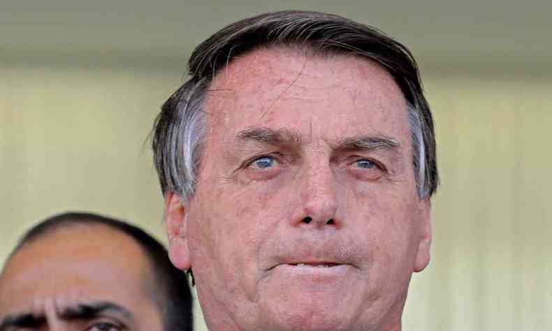 Esta ser a sexta cirurgia de Bolsonaro desde a facada que ele levou em 6 de setembro de 2018(foto: AFP / Sergio Lima)