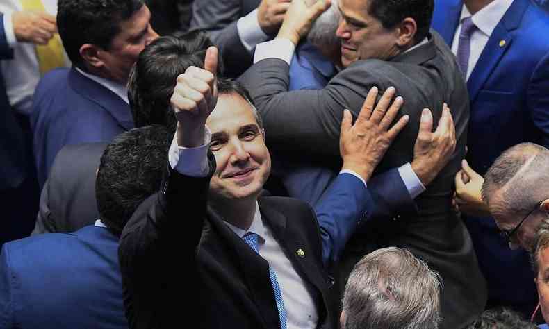 Rodrigo Pacheco reeleito  presidncia do Senado