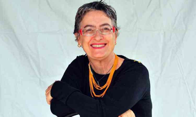 escritora mineira Clara Arreguy