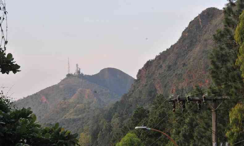 Vista da Serra do Curral a partir de Belo Horizonte