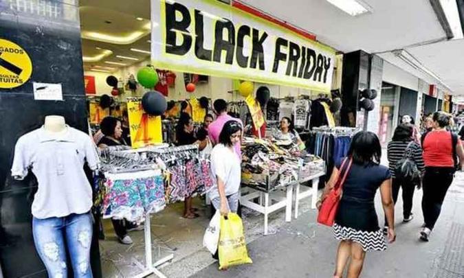 Comércio de Belo Horizonte se prepara para a Black Friday: cerca de 40% dos consumiodres da capital pretendem comprar nas lojas de rua(foto: Juarez Rodrigues/EM/D.A Press ) Comércio de Belo Horizonte se prepara para a Black Friday: cerca de 40% dos consumiodres da capital pretendem comprar nas lojas de rua(foto: Juarez Rodrigues/EM/D.A Press )