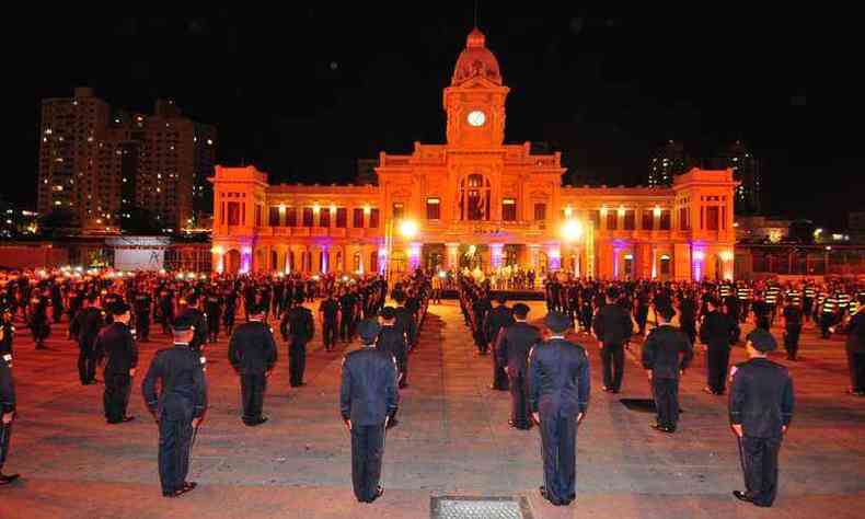 A Guarda Municipal comemorou 15 anos de existncia(foto: Marcos Vieira/D.A Press)