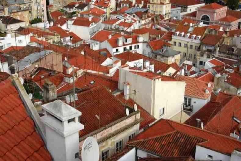 Distrito de Alfama, em Lisboa, foi o nico que escapou do terremoto de 1755, o maior j registrado na Europa