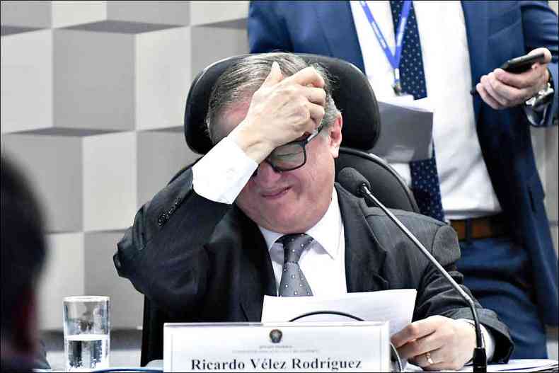 Vlez foi chamado quatro vezes em apenas uma semana ao Planalto por Bolsonaro, que sofre forte presso para trocar o ministro (foto: Geraldo Magela/Agncia Senado)