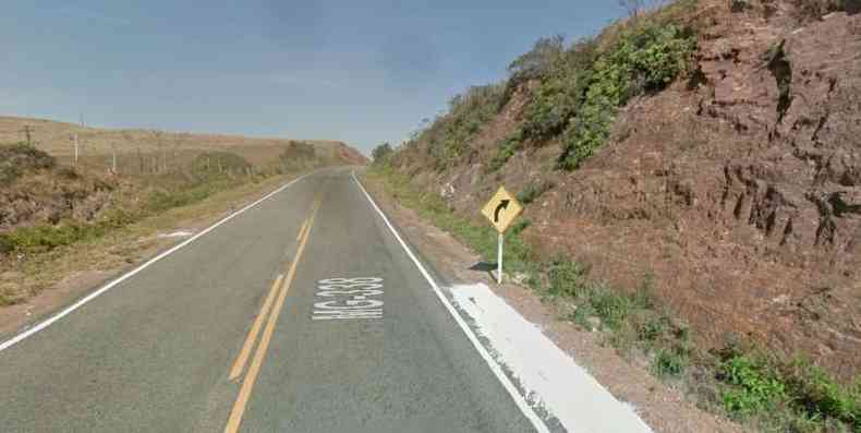 O acidente aconteceu na zona rural de Barbacena(foto: Reproduo/Google Street View)