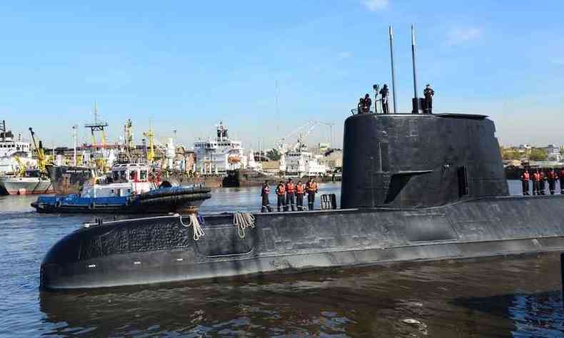 O submarino ARA San Juan teve sua ltima comunicao nas primeiras horas do dia 15 de novembro de 2017, quando o comandante informou aos seus superiores que a embarcao apresentava princpios de incndio em um compartimento de baterias(foto: AFP PHOTO / ARGENTINE NAVY )