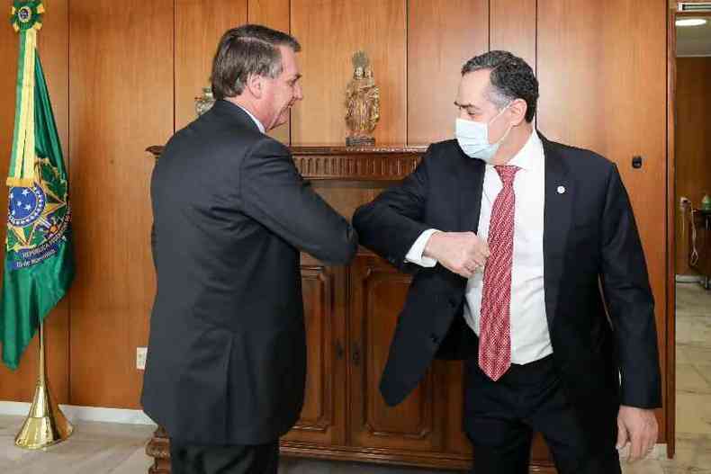 Barroso e Bolsonaro se estranharam nas ltimas semanas(foto: Marcos Correa/PR)