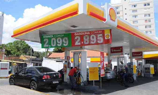 Posto Niquelina aumentou a gasolina em R$0,20, na Avenida dos Andradas.(foto: Cristina Horta/EM/D.A Press)