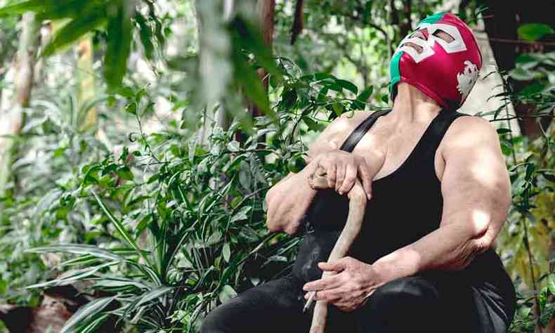 A atriz Teuda Bara adaptou seu monlogo Luta para o ambiente digital e se apresenta na mostra(foto: Lucas Calixto/Divulgao)
