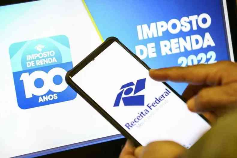 tela de celular com app do Imposto de Renda