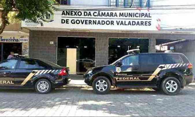 Investigaes da Polcia Federal apontam que a empresa do setor de transportes Valadarense financiava um mensalinho aos vereadores de Governador Valadares(foto: Tracy Bonilla/Conexo 33)