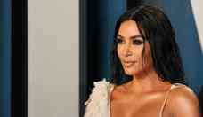 Kim Kardashian reavalia parceria com Balenciaga aps campanha polmica
