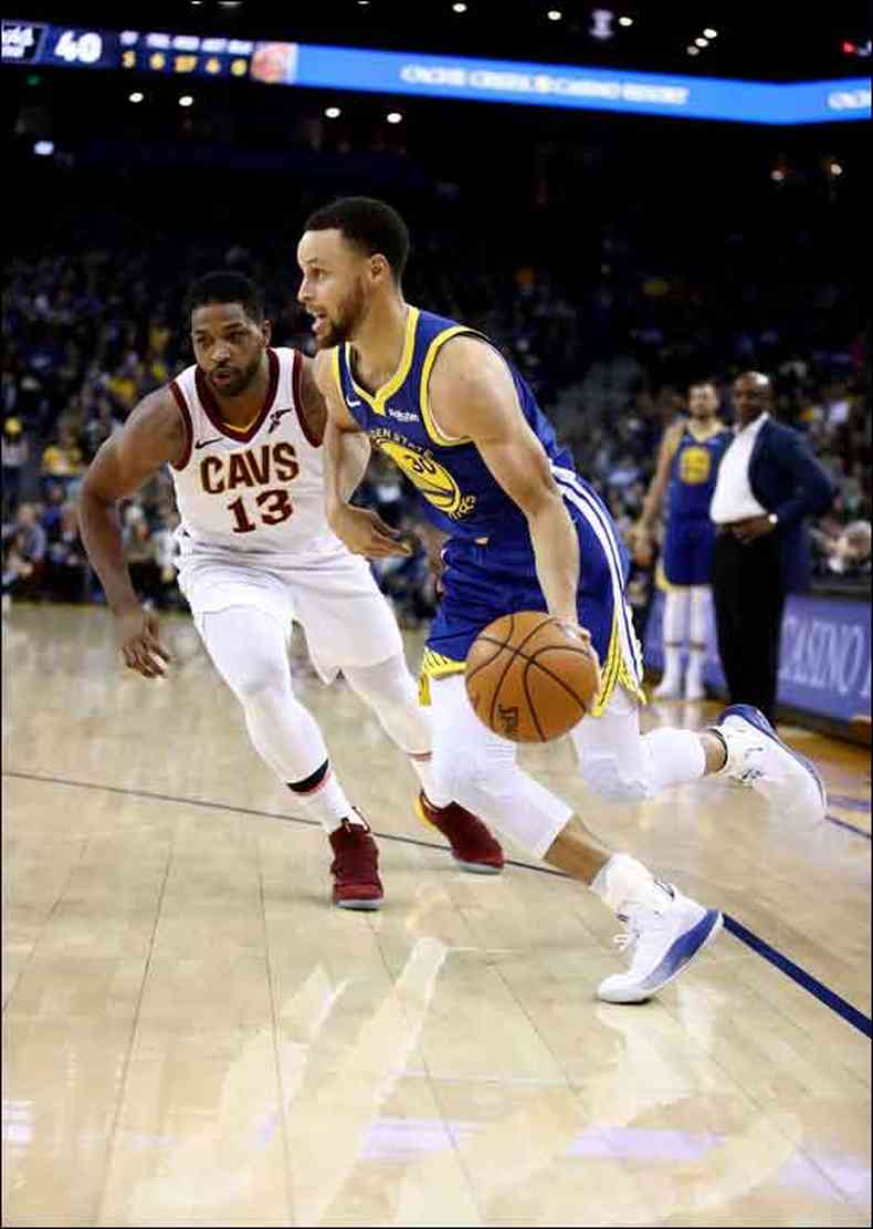 Stephen Curry comandar o Warriors contra o Clippers no primeiro confronto dos playoffs(foto: Ezra Shaw/Getty Images/AFP)