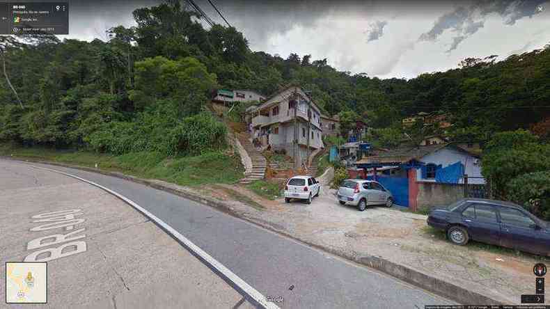 Imagem do local do deslizamento antes da destruio das casas(foto: Google Street View/Reproduo)