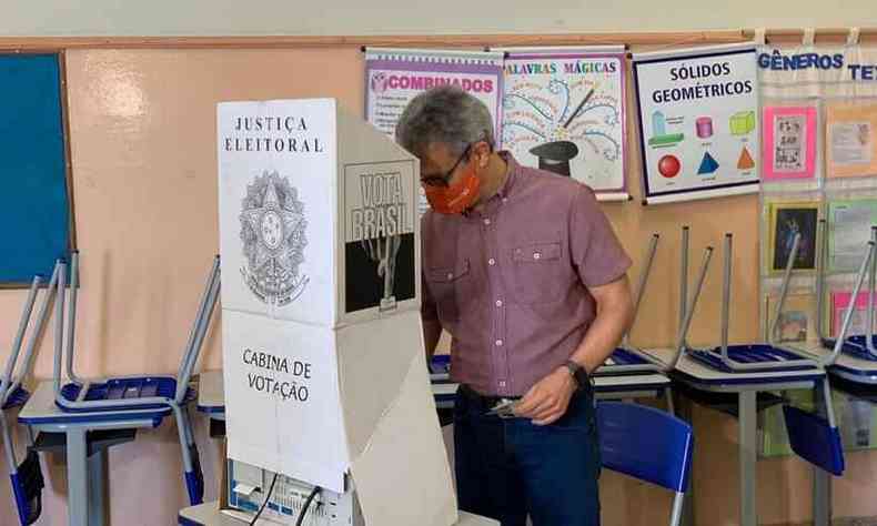 Romeu Zema votou em Arax, no Tringulo Mineiro(foto: Assessoria Governo de Minas/Divulgao)