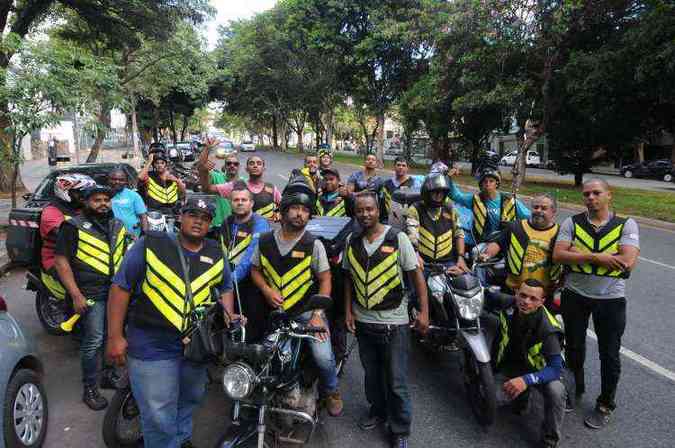Motociclistas fizeram ato na Avenida Afonso Pena(foto: Tlio Santos/EM/D.A.Press)