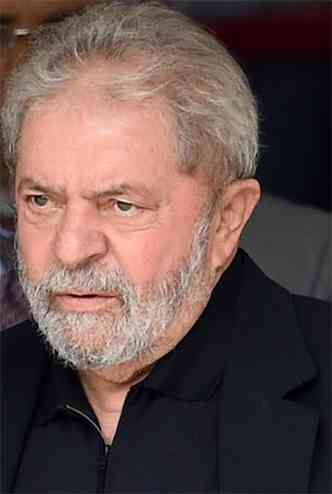 Ex-presidente Luiz Incio Lula da Silva deve definir hoje se aceita convite de Dilma para assumir um ministrio(foto: Evaristo de S)