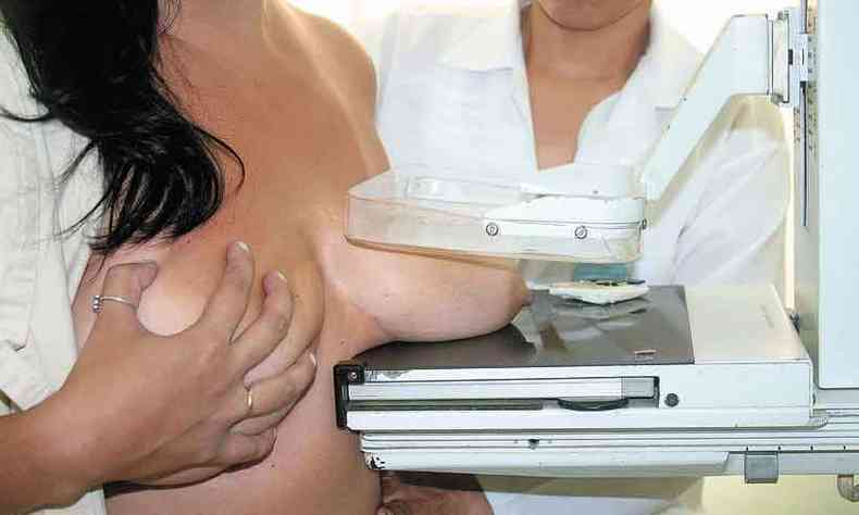 Mama  alvo de quase trs entre 10 tumores malignos em mulheres. Mamografia ajuda o diagnstico precoce(foto: Sade Nova Iguau/Reproduo)