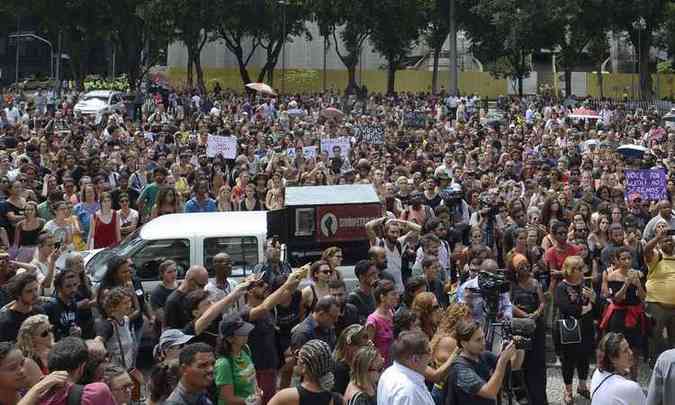 A morte da vereadora mobilizou milhares de pessoas no Rio e pelo pas(foto: Tnia Rego / Agencia Brasil)